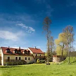 Casa de hóspedes Mlyn Kamenice 3*