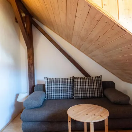 Gasthuis Mlyn Kamenice Klucenice