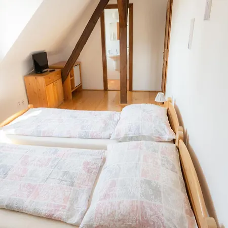 Mlyn Kamenice 3* Klucenice